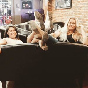 Meet your Posher, Raquel